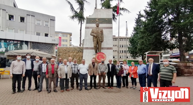 CHP’nin 98. yaşı Atatürk Anıtı’nda kutlandı