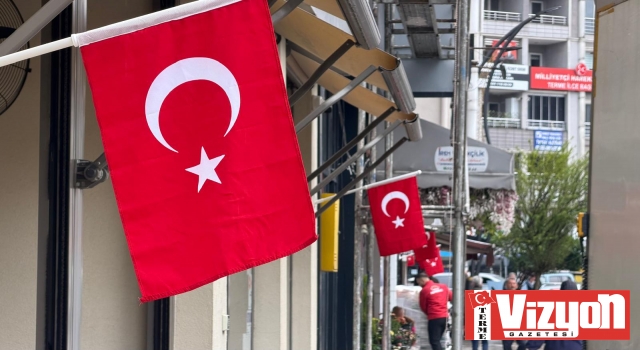 TERME AL BAYRAKLARLA SÜSLENDİ