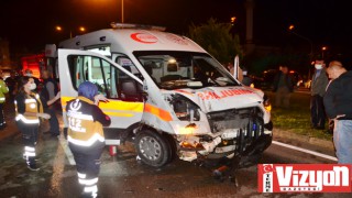 Terme’de hasta taşıyan ambulans kaza yaptı