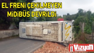 El freni çekilmeyen midibüs devrildi: 3 yaralı