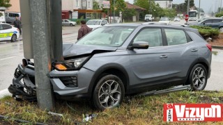 Terme’de düğün yolunda trafik kazası!