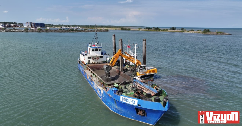 Terme Limanı’nda Kum Temizliği Çalışmaları Başladı